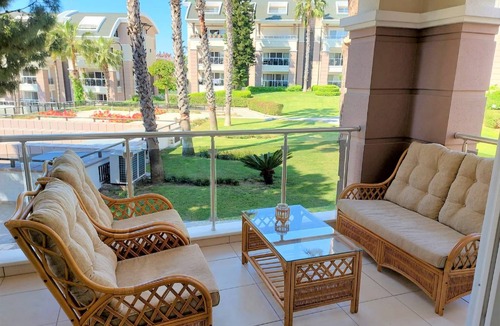 Side Apartment | 120 m² Apartment ∙ 3 bedrooms ∙ 5 guests