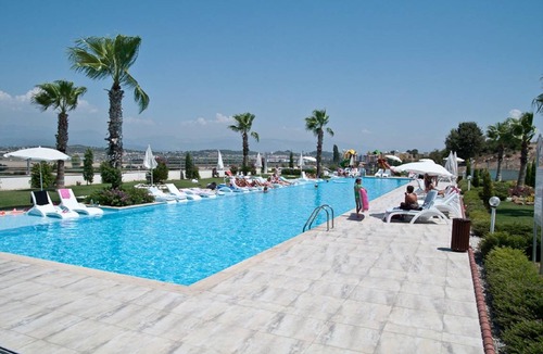Side Apartment | 120 m² Apartment ∙ 3 bedrooms ∙ 5 guests