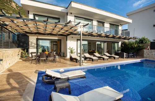 Kas House | 135 m² House ∙ 3 bedrooms ∙ 6 guests