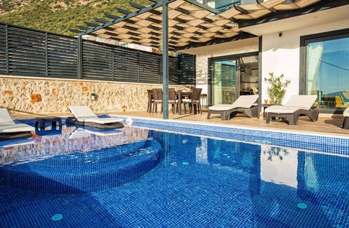 Kas House | 135 m² House ∙ 3 bedrooms ∙ 6 guests