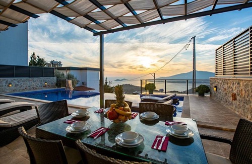 Kas House | 135 m² House ∙ 3 bedrooms ∙ 6 guests