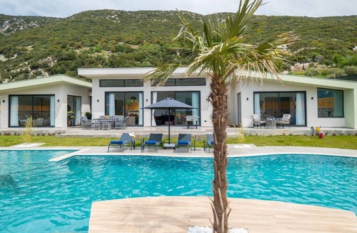 Kas House | 160 m² House ∙ 3 bedrooms ∙ 6 guests