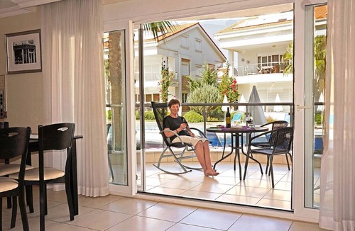 Side Apartment | 170 m² Apartment ∙ 3 bedrooms ∙ 5 guests