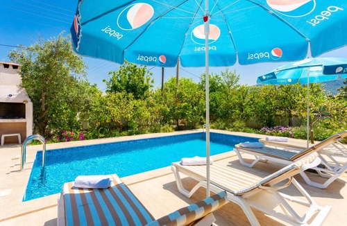 Dalyan Villa | 180 m² Villa ∙ 4 bedrooms ∙ 8 guests