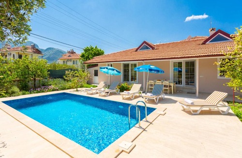 Dalyan Villa | 180 m² Villa ∙ 4 bedrooms ∙ 8 guests