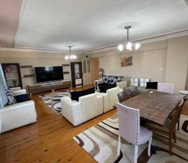 Pamukkale City Centre Apartment | 185 m² Apartment ∙ 3 bedrooms ∙ 8 guests