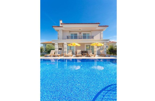 Dalyan Villa | 205 m² Villa ∙ 5 bedrooms ∙ 10 guests