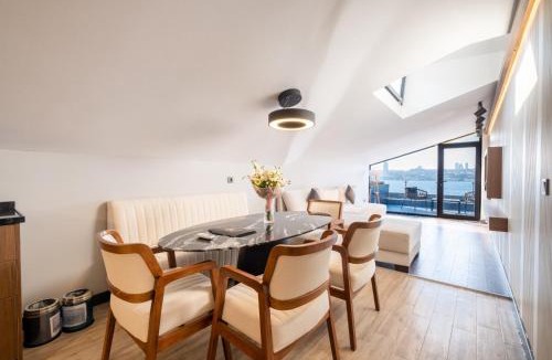 Uskudar Hotel | 216 Bosphorus