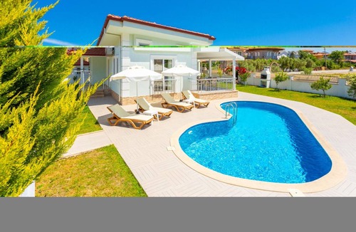 Dalyan Villa | 220 m² Villa ∙ 4 bedrooms ∙ 8 guests