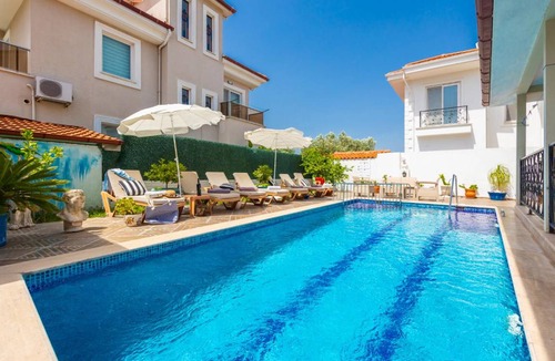 Dalyan Villa | 220 m² Villa ∙ 4 bedrooms ∙ 10 guests