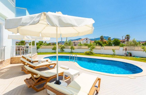 Dalyan Villa | 220 m² Villa ∙ 4 bedrooms ∙ 8 guests