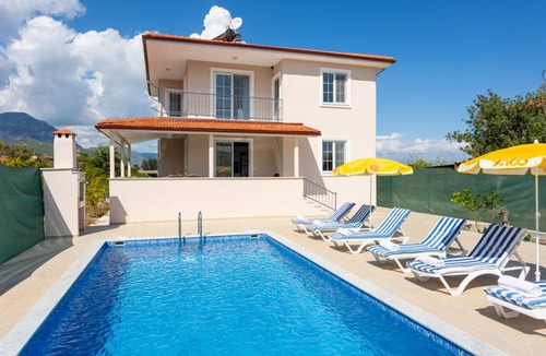 Ortaca Villa | 220 m² Villa ∙ 4 bedrooms ∙ 8 guests