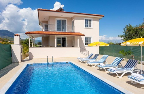 Ortaca Villa | 220 m² Villa ∙ 4 bedrooms ∙ 8 guests