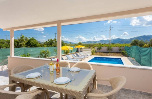 Ortaca Villa | 220 m² Villa ∙ 4 bedrooms ∙ 8 guests