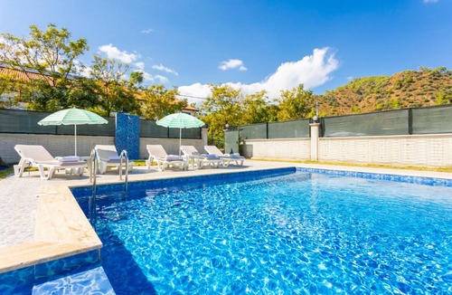 Ortaca Villa | 225 m² Villa ∙ 4 bedrooms ∙ 10 guests