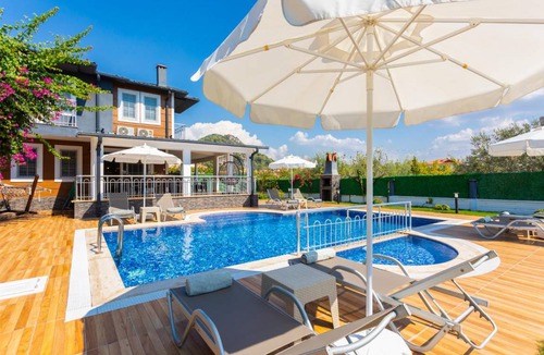 Dalyan Villa | 240 m² Villa ∙ 4 bedrooms ∙ 8 guests