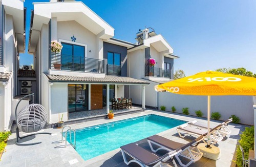 Dalyan Villa | 240 m² Villa ∙ 5 bedrooms ∙ 10 guests