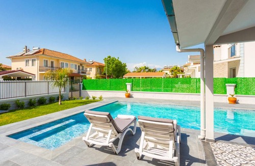 Dalyan Villa | 240 m² Villa ∙ 5 bedrooms ∙ 10 guests