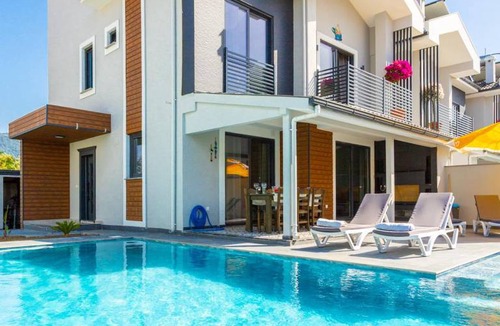 Dalyan Villa | 240 m² Villa ∙ 5 bedrooms ∙ 10 guests