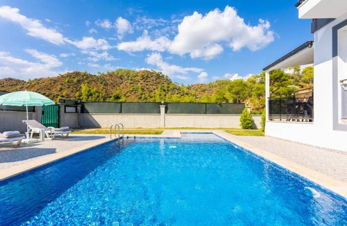 Ortaca Villa | 240 m² Villa ∙ 4 bedrooms ∙ 10 guests