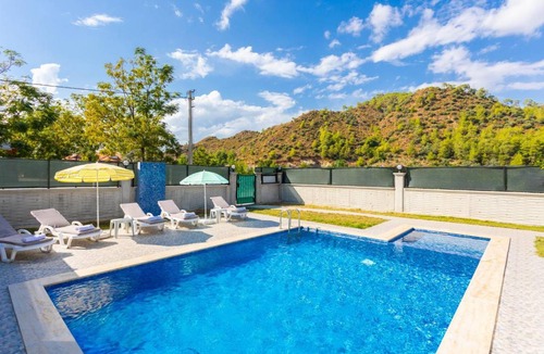 Ortaca Villa | 240 m² Villa ∙ 4 bedrooms ∙ 10 guests
