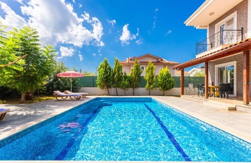Dalyan Villa | 295 m² Villa ∙ 6 bedrooms ∙ 12 guests