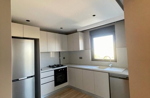 Konyaalti Apartment | 3-bedroom Apartment in enchanting Antalya with AC, WiFi