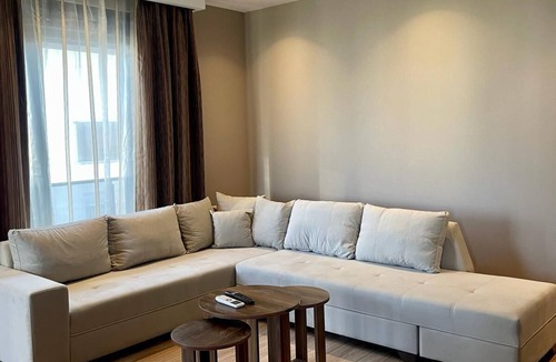Konyaalti Apartment | 3-bedroom Apartment in enchanting Antalya with AC, WiFi