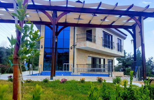 Manavgat House | 350 m² House ∙ 5 bedrooms ∙ 14 guests