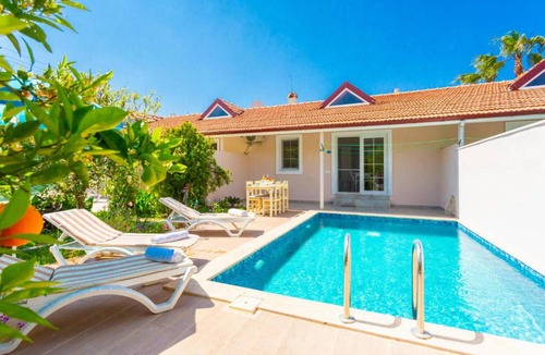 Dalyan Villa | 360 m² Villa ∙ 8 bedrooms ∙ 16 guests