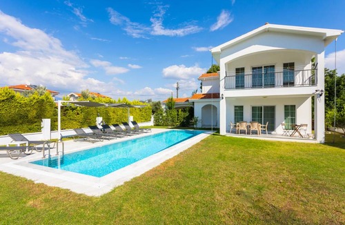 Dalyan Villa | 370 m² Villa ∙ 4 bedrooms ∙ 8 guests