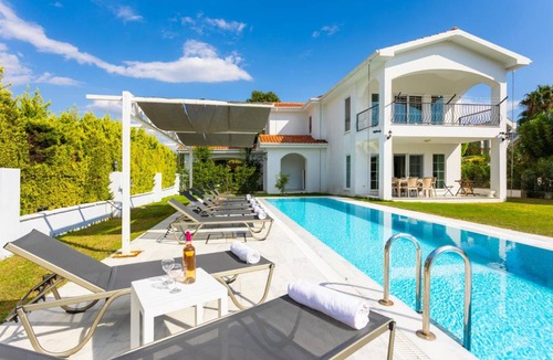 Dalyan Villa | 370 m² Villa ∙ 4 bedrooms ∙ 8 guests