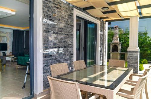 Hisaronu Villa | 4 Bedroom Holiday Villa in Hisarönü Ölüdeniz- Gold Rose