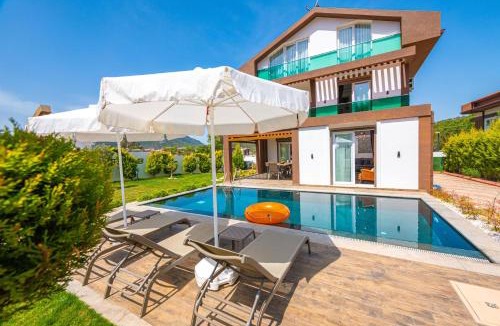 Hisaronu Villa | 4 Beds, Luxury Holiday Villa in Hisarönü Ölüdeniz Villa Mia