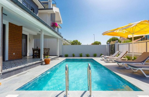 Dalyan Villa | 450 m² Villa ∙ 15 bedrooms ∙ 30 guests