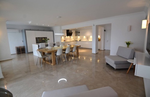 Oludeniz Villa | 5 bedroom luxury villa with private pool and garden in oludeniz