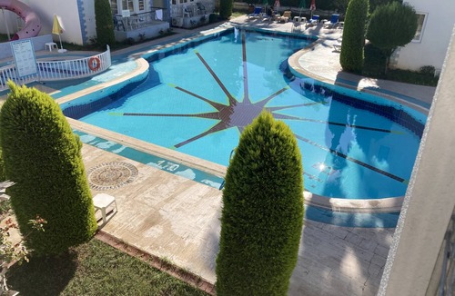 Side Apartment | 80 m² Apartment ∙ 2 bedrooms ∙ 4 guests