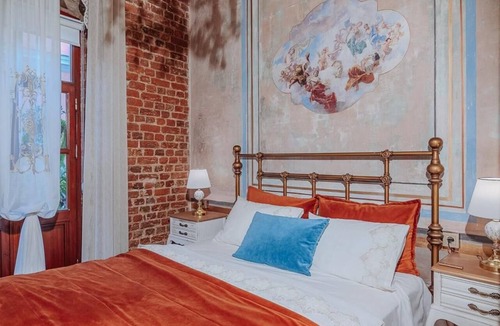 Gumussuyu Mahallesi Apartment | Allegory of Taksim 2B