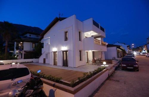 Akyaka City Center Apartment | Alp Suites Limon
