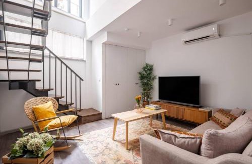 Macka Apartment | Amazing Luxury Duplex High Ceiling Patio! #403