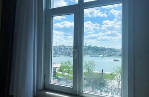 Galata Apartment | Amazing Sea View, Modern Design 4 BR Apartment in Karaköy