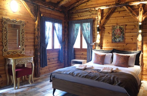 Serik House | Antalya Bodrum Kayası Dağ Oteli