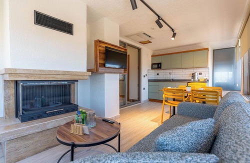 Altınova Hotel | ARVIA SUITES