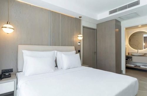 Koyunbaba Hotel | Astrid Hotel By Brassbell