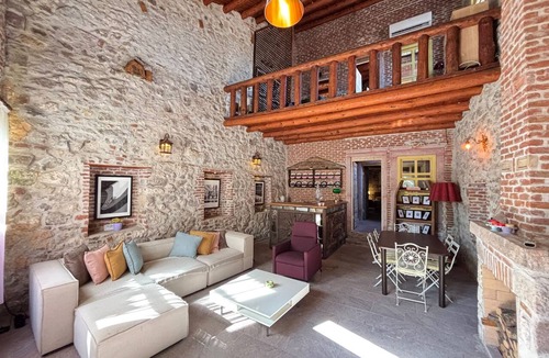 Ayvalik House | Award-Winning Art House | Historic Charm