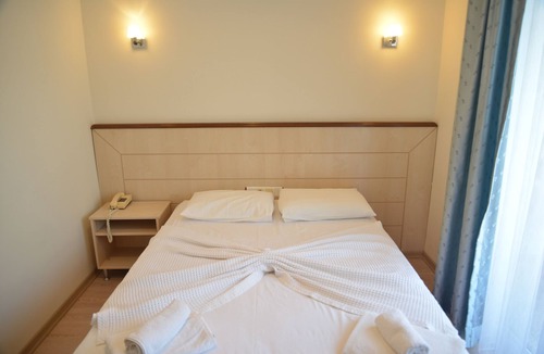 Cesme Hotel | Ayhan Otel