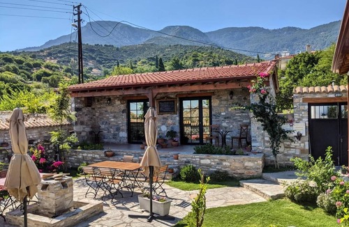 Gullubahce House | Bahab Guest House