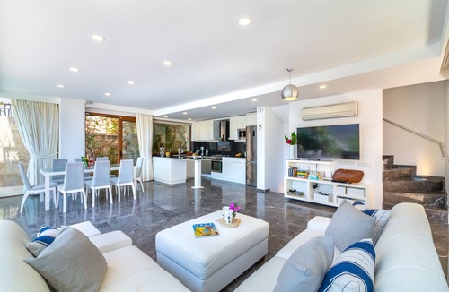 Kalkan Villa | Beautiful 4 Bedroom Villa for 8, 1 min. to the Sea in Kalamar Bay, Kalkan