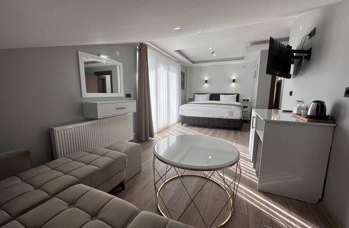 Tatvan Hotel | Beyaz Köşk Hotel & Cafe