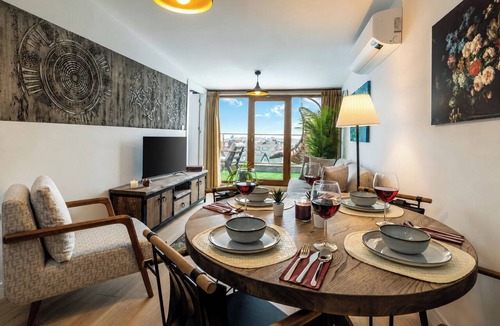 Cihangir Apartment | Bliss Apartment Huge Terrace& Bosphorus View
